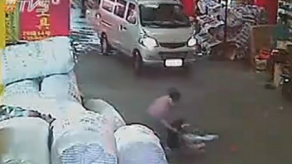 痴線中國之十八個冷血路人